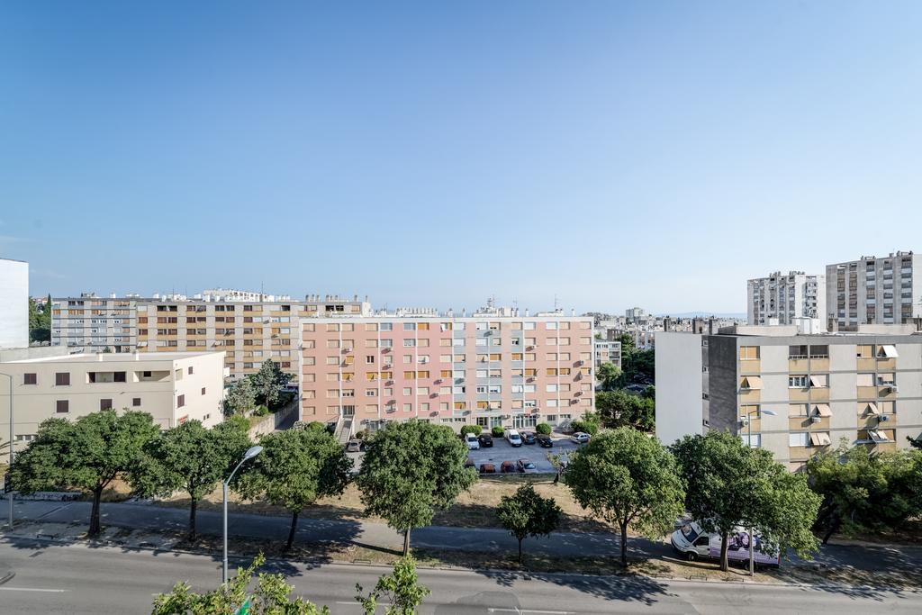 Apartment Noa - Self Check In Split Exterior photo